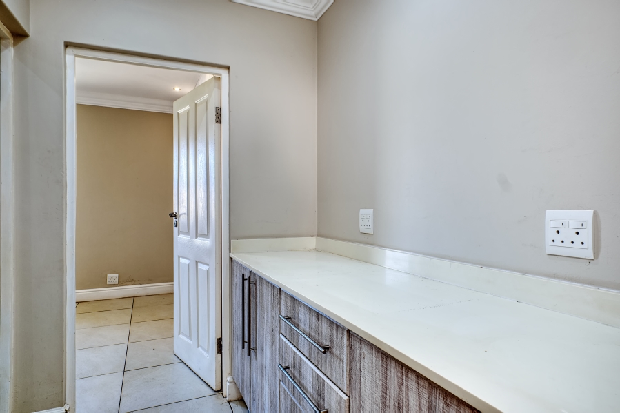 5 Bedroom Property for Sale in Blue Horizon Bay Eastern Cape